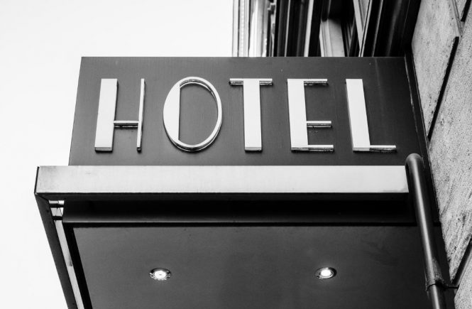 Hotelbetreiber wollen mittelfristig weiter wachsen – Investoren preisen Markterholung in Renditeerwartung ein