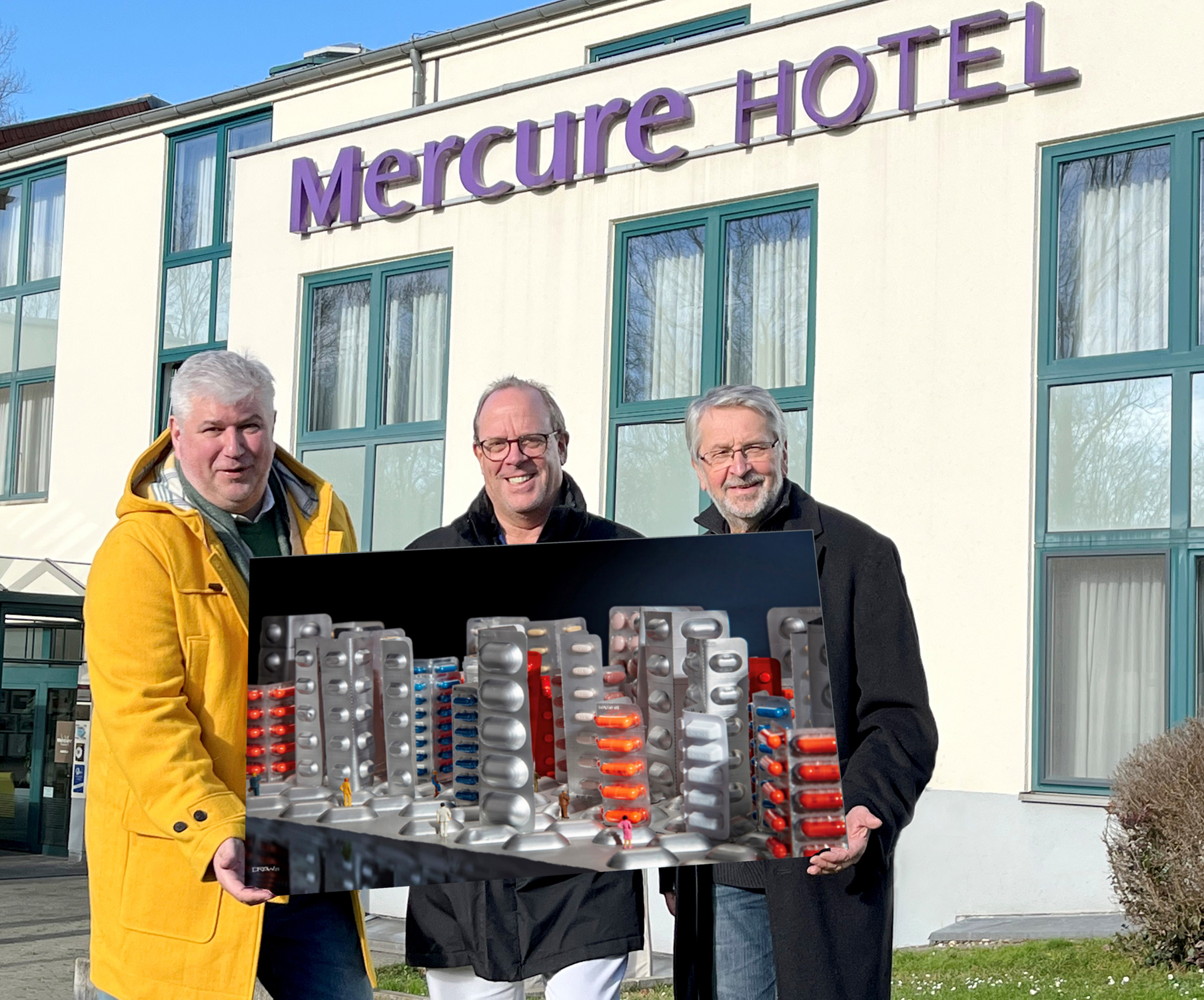 Das Mercure Tagungs- & Landhotel Krefeld zeigt „Kunst aus Pharmamüll“