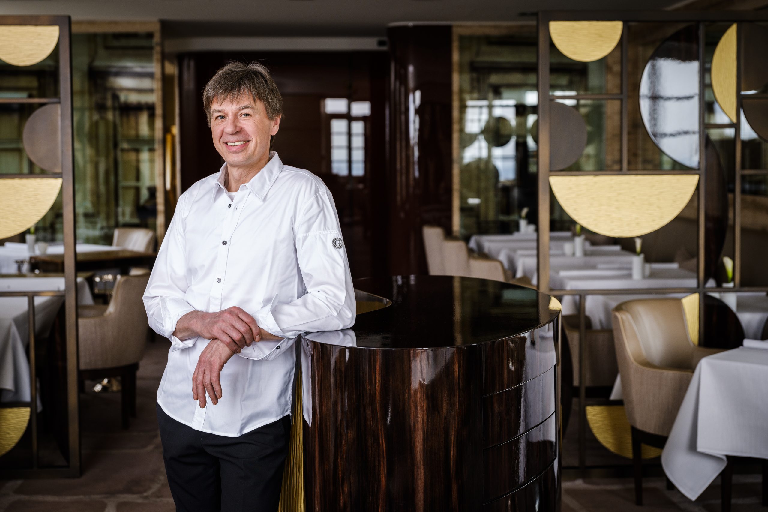 Gourmet Restaurant Vendôme im Althoff Grandhotel Schloss Bensberg mit zwei Sternen im Guide Michelin