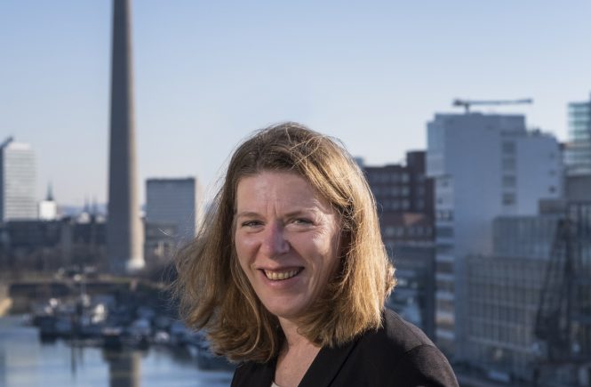 Elke Jacob ist Cluster Director of Sales & Marketing in den Courtyard by Marriott Düsseldorf Hotels