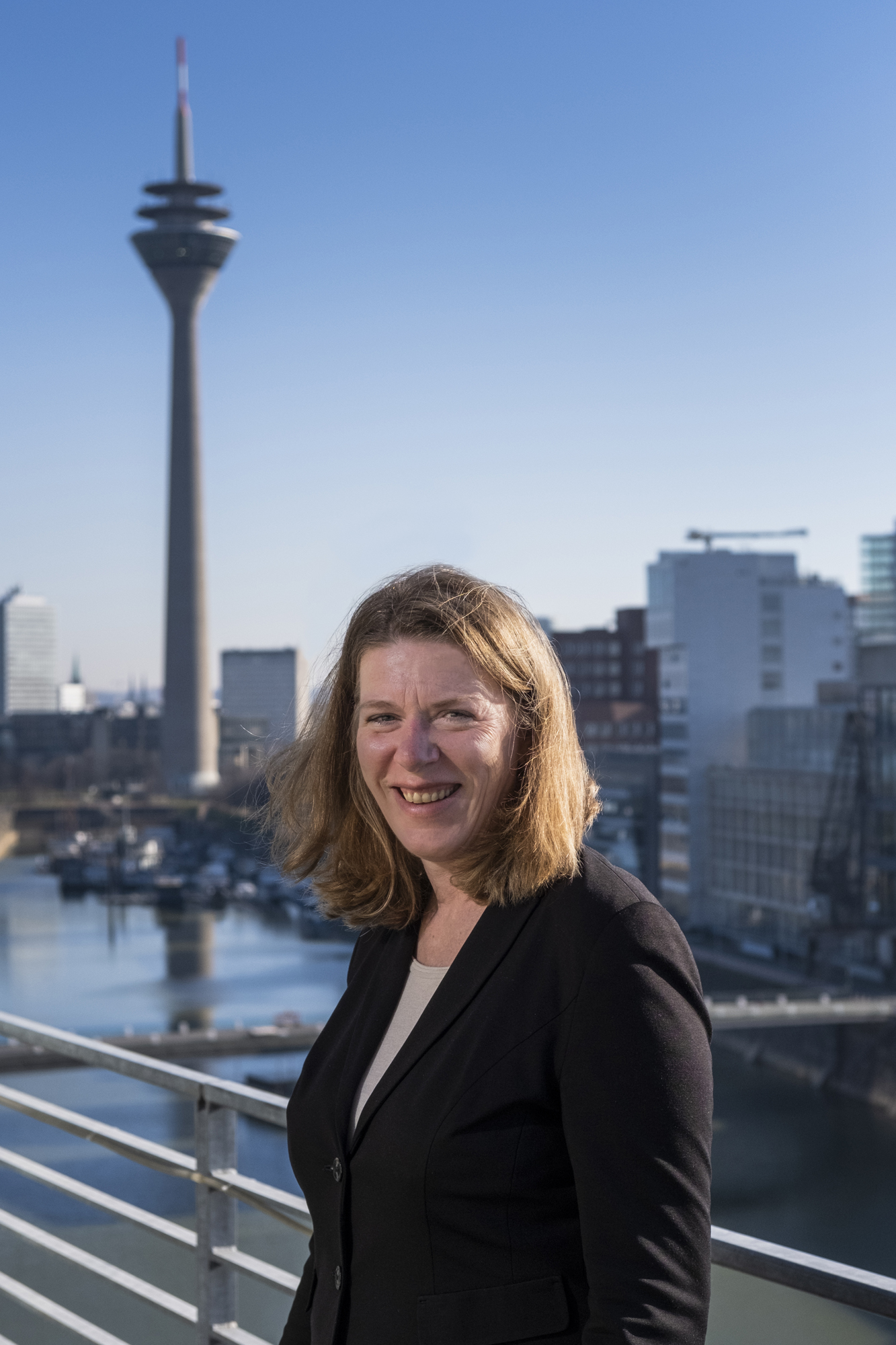 Elke Jacob ist Cluster Director of Sales & Marketing in den Courtyard by Marriott Düsseldorf Hotels