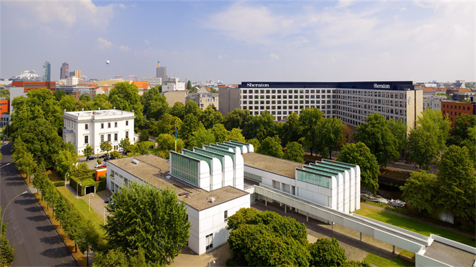 HR Group übernimmt Berliner Hotelikone Sheraton Berlin Grand Hotel Esplanade