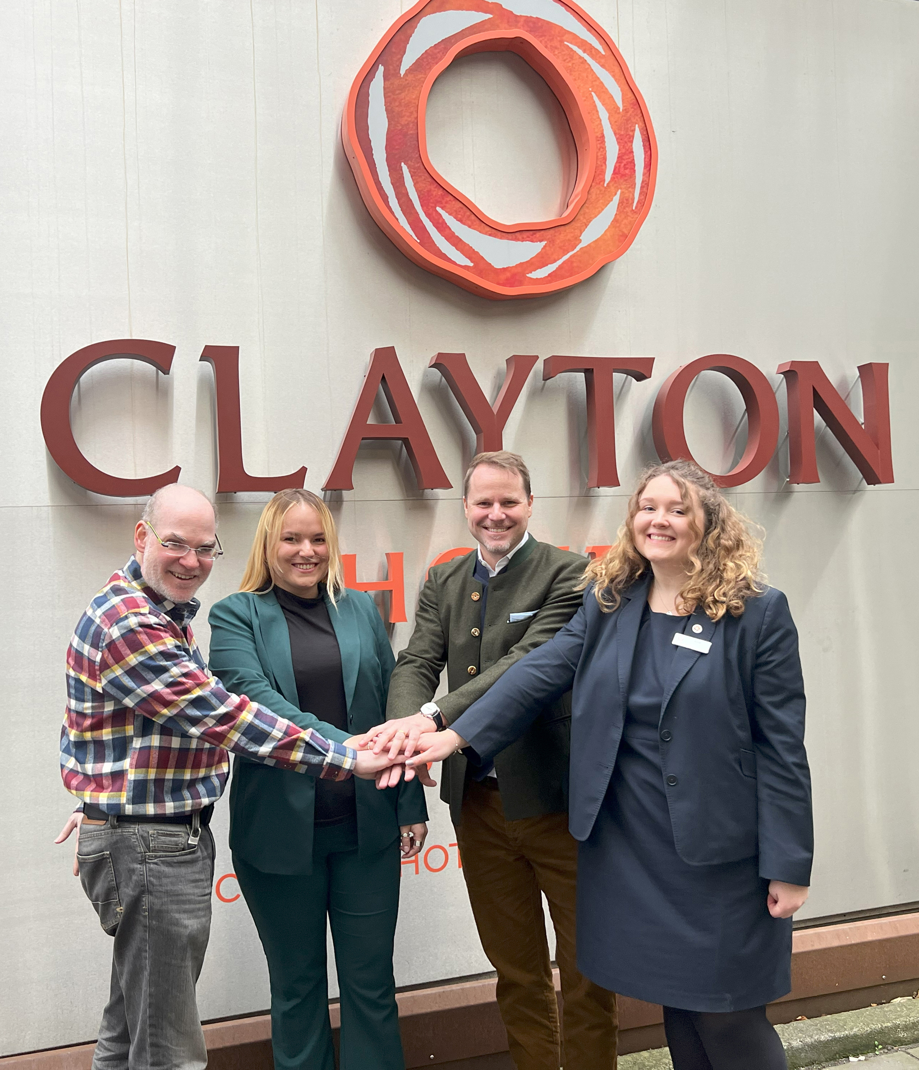 Clayton Hotel Düsseldorf geht Kooperation mit Elterninitiative Kinderkrebsklinik e.V. ein