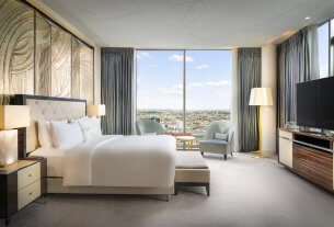Suite mit Weitblick: Höchster Komfort und atemberaubende Aussicht in den ul-timativen Tower-Suiten des Waldorf Astoria Berlin