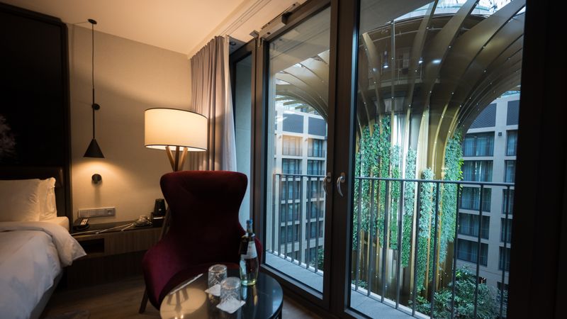 Radisson Collection Hotel nach Aquarium-Unglück wieder geöffnet