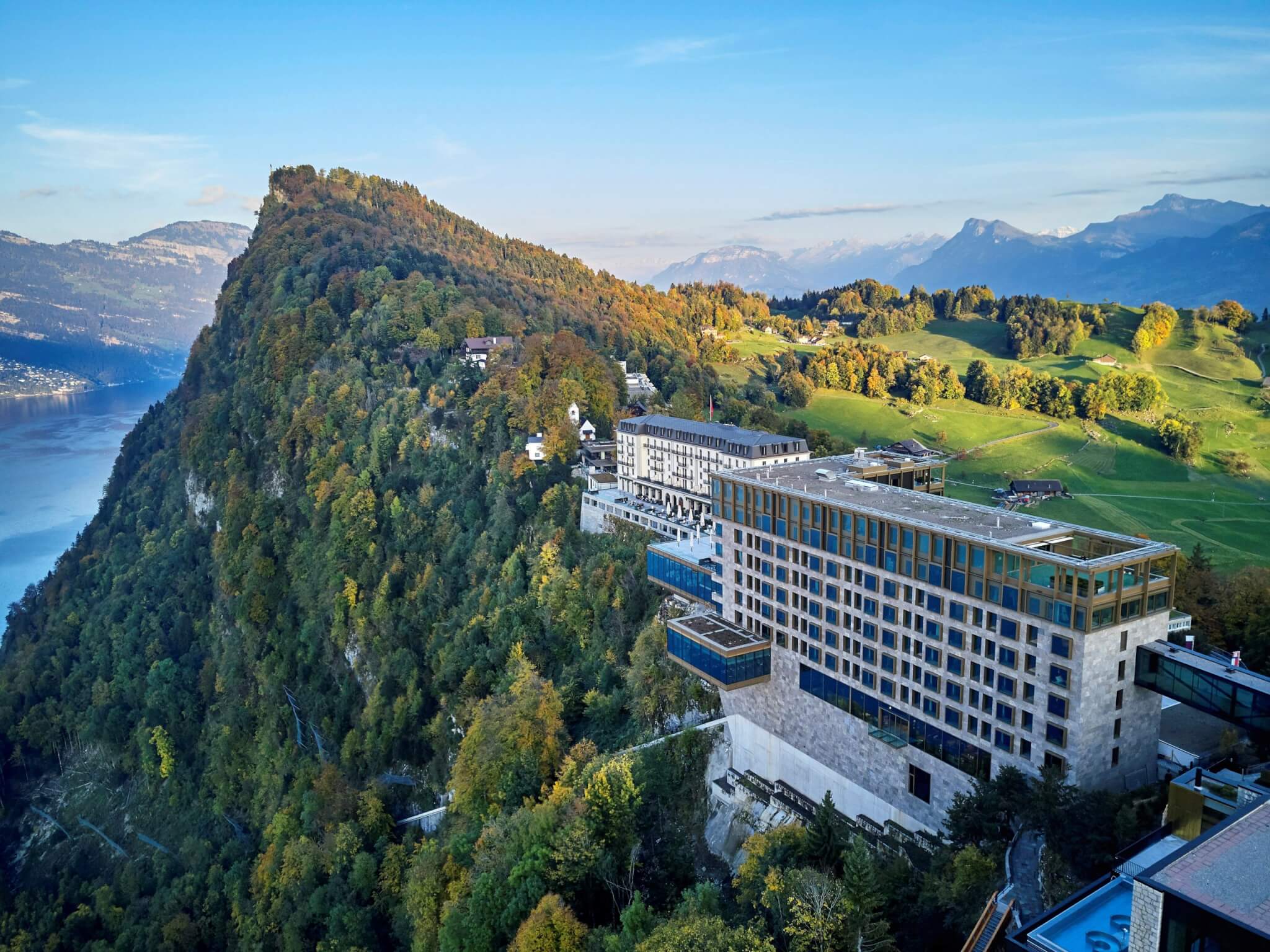 Digitale Systeme im Einklang: Bürgenstock Resort Lake Lucerne setzt auf modulare Vertriebsplattform