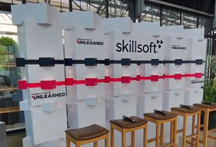 Willkommen Bloxibit – Eine revolutionäre Event-Display-Lösung, so einfach wie LEGO® Steine
