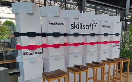 Willkommen Bloxibit – Eine revolutionäre Event-Display-Lösung, so einfach wie LEGO® Steine