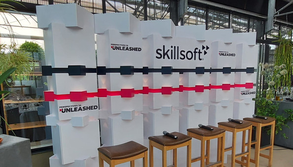 Willkommen Bloxibit – Eine revolutionäre Event-Display-Lösung, so einfach wie LEGO® Steine