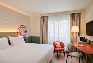 Smart, smarter, iStay by NH