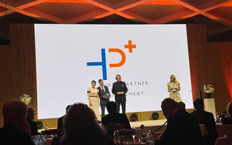 101 Luxury Hideaway of the Year 2026 – HotelPartner übergibt Auszeichnung an Bürgenstock Hotel & Alpine Spa