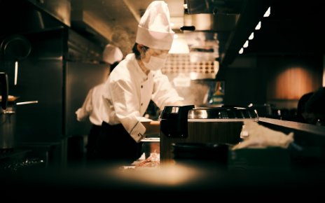 Höhere Standards in der Hotelküche: Schutzkonzepte für lebensmittelsicheres Arbeiten 2026