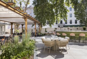 Wenn der Veranstaltungsraum kein Dach hat: Wie Hotels Außenflächen für Business-Events neu denken